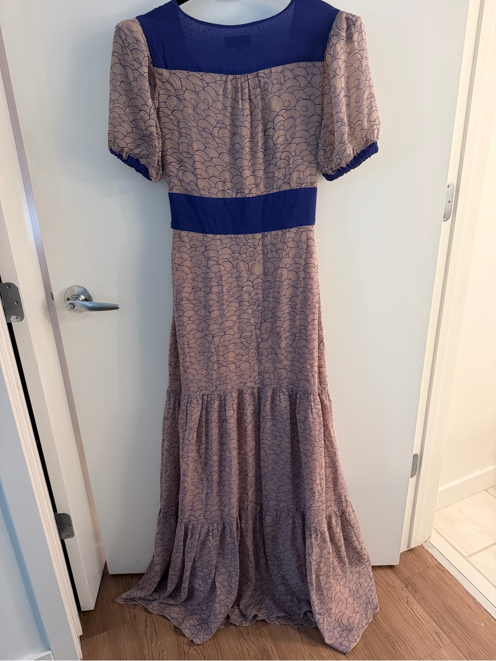 Yasmin LeBon 100% Silk Maxi Dress with Puff Sleeve Tie Waist Size 6 (UK 8) - Picture 8 of 13